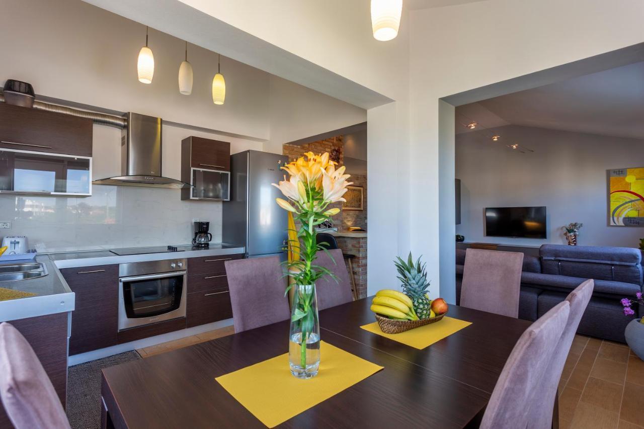 PUY Apartman Ember מראה חיצוני תמונה